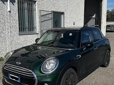 Begagnad Mini Cooper 136 HK (100 kW) 2016 Grön Halvkombi