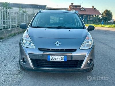 Usata Renault Clio GrandTour 58 CV (42 kW) 2011 Grigio Station wagon