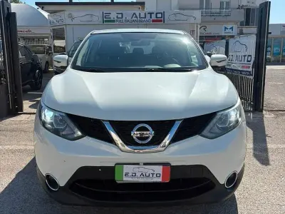 Usata Nissan Qashqai Visia 110 CV (80 kW) 2016 Bianco SUV