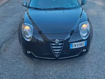 Usata Alfa Romeo MiTo 120 CV (88 kW) 2014 Nero Utilitaria
