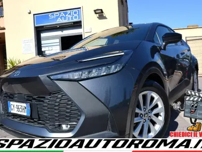 Usata Toyota C-HR 150 CV (110 kW) 2025 Grigio SUV