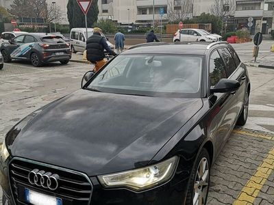 usata Audi A6 2.0 TDI Vettura in buone condizioni sempre tagliandata.