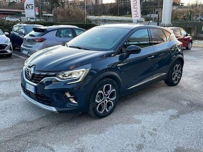 Usata Renault Captur Intens 145 CV (106 kW) 2021 Grigio SUV