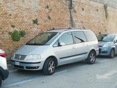 Usata VW Sharan 115 CV (84 kW) 2001 Grigio Monovolume