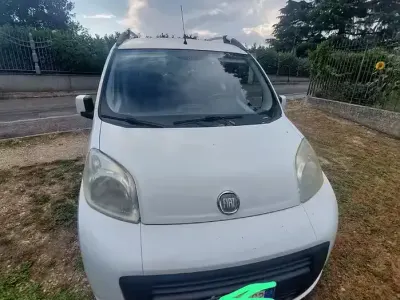 Begagnad Fiat Qubo Trekking 75 HK (55 kW) 2011 Vit Minibuss