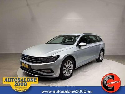 Argento Usata 2022 VW Passat Business Station wagon | 27.900 € (Molto cara)