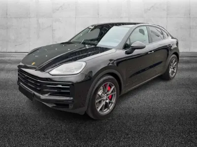 Usata Porsche Cayenne 475 CV (349 kW) 2025 Nero metallizzato SUV