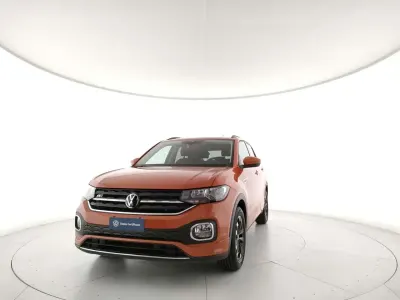 Usata VW T-Cross Sportline 110 CV (80 kW) 2023 Energetic orange metallizzato SUV