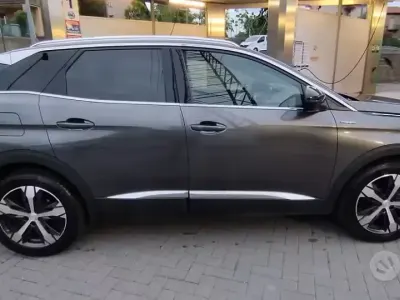 Usata Peugeot 3008 GT-line 120 CV (88 kW) 2019 Grigio SUV