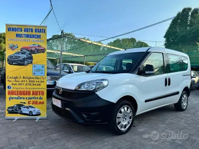 Usata Fiat Doblò Lounge 95 CV (69 kW) 2015 Bianco Monovolume
