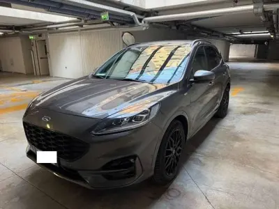 Usata Ford Kuga ST-Line X 224 CV (164 kW) 2021 Grigio SUV