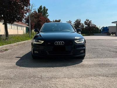 usata Audi A4 Avant Black Edition S-line 185 CV