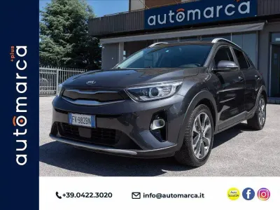 Usata Kia Stonic Urban 120 CV (88 kW) 2019 Grigio metallizzato SUV