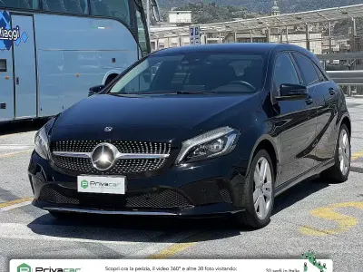 Usata Mercedes A180 109 CV (80 kW) 2017 Nero Utilitaria