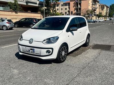 Begagnad VW up! 75 HK (55 kW) 2013 Vit Halvkombi
