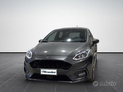 Usata Ford Fiesta ST-Line 101 CV (74 kW) 2018 Grigio Utilitaria