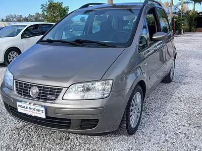 Usata Fiat Idea 90 CV (66 kW) 2008 Marrone Monovolume