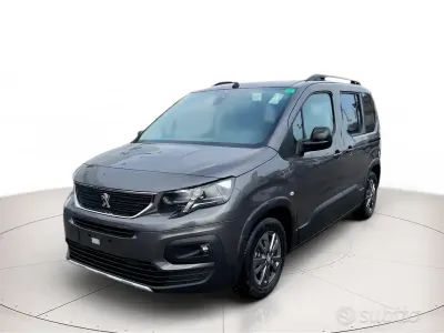 Nuova Peugeot e-Rifter Allure 61 kW (84 CV) 2025 Grigio Monovolume