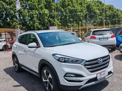 Usata Hyundai Tucson Xpossible 141 CV (103 kW) 2017 Bianco SUV