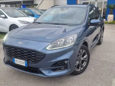 Usata Ford Kuga ST-Line X 120 CV (88 kW) 2023 Chrome blu SUV