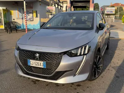 Usata Peugeot 208 GTi 100 kW (136 CV) 2022 Argento Utilitaria