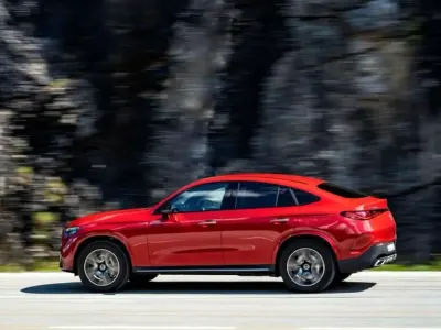 Usata Mercedes GLC200 AMG Line Premium 204 CV (150 kW) 2024 Argento SUV