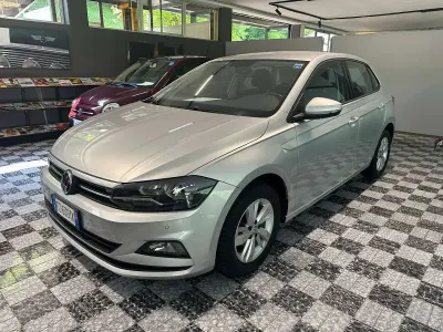 Usata VW Polo Comfortline 95 CV (69 kW) 2020 Argento Utilitaria