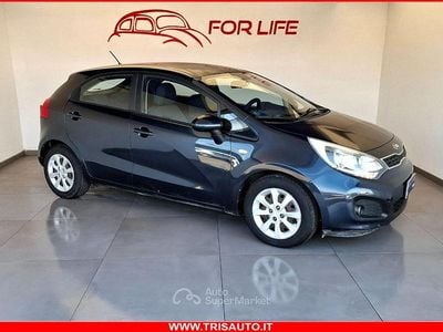 Blu Usata 2014 Kia Rio | 5900 € (Buon prezzo)