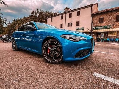 Usata Alfa Romeo Giulia Competizione 210 CV (154 kW) 2023 Blu Berlina