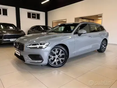 Käytetty Volvo V60 197 HP (144 kW) 2024 Harmaa Farmari