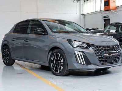 Usata Peugeot 208 Allure 101 CV (74 kW) 2024 Grigio Utilitaria