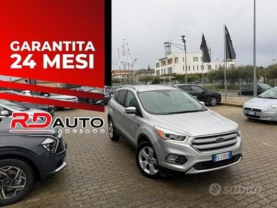 Usata Ford Kuga Titanium 150 CV (110 kW) 2017 Grigio SUV