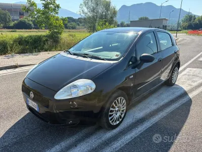 Usata Fiat Grande Punto Street 77 CV (56 kW) 2013 Nero Utilitaria