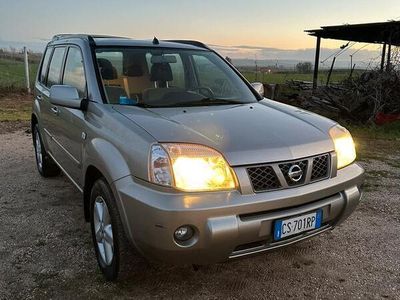 usata Nissan X-Trail 4x4 vetro panoramico