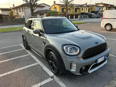 Usata Mini One Countryman 102 CV (75 kW) 2022 Grigio SUV