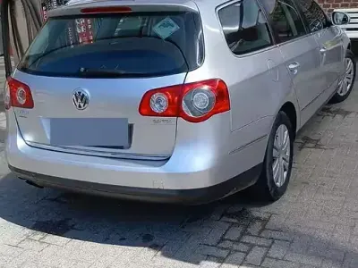 Usata VW Passat 140 CV (102 kW) 2006 Grigio Station wagon