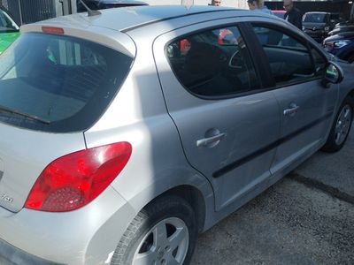 usata Peugeot 207 1.4 8V 75CV 3p. Active