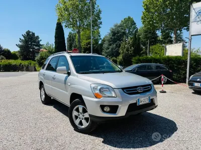Usata Kia Sportage Active 137 CV (100 kW) 2009 Grigio SUV