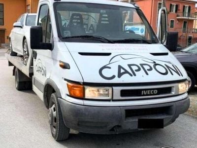 Usata Iveco Daily 125 CV (91 kW) 2004 Bianco Furgone