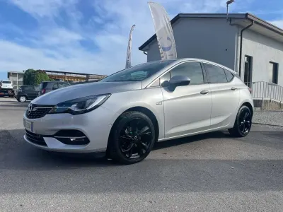 Usata Opel Astra Business Elegance 131 CV (96 kW) 2020 Grigio Berlina