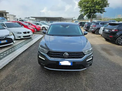 Usata VW T-Roc Business 110 CV (80 kW) 2021 Grigio SUV