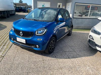 Usata Smart ForFour 90 CV (66 kW) 2019 Blu Utilitaria