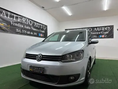 Usata VW Touran Comfortline 105 CV (77 kW) 2012 Grigio Monovolume