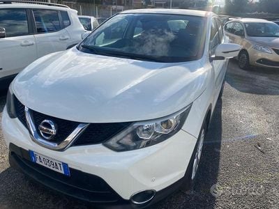 Bianco Usata 2015 Nissan Qashqai Acenta SUV | 9950 € (Buon prezzo)