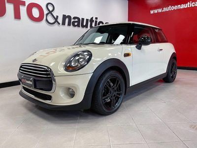 Beige(met.) Usata 2015 Mini Cooper D Business Utilitaria | 10.300 € (Buon prezzo)