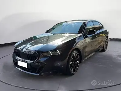 Usata BMW 520 M Sport 197 CV (144 kW) 2025 Grigio Berlina