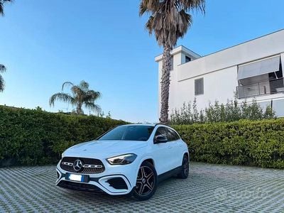 Usata Mercedes GLA200 Premium 163 CV (119 kW) 2024 Bianco SUV
