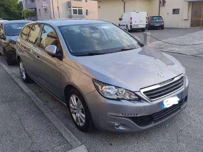 Usata Peugeot 308 120 CV (88 kW) 2016 Argento Station wagon