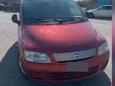 Usata Fiat Multipla 103 CV (75 kW) 2007 Rosso Monovolume