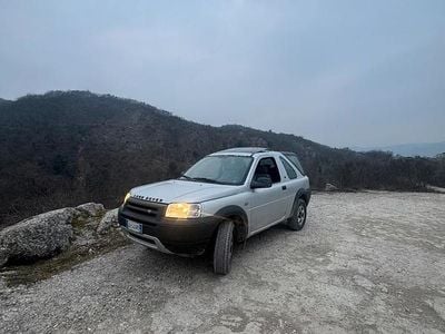 Usata Land Rover Freelander 111 CV (81 kW) 2003 Grigio SUV
